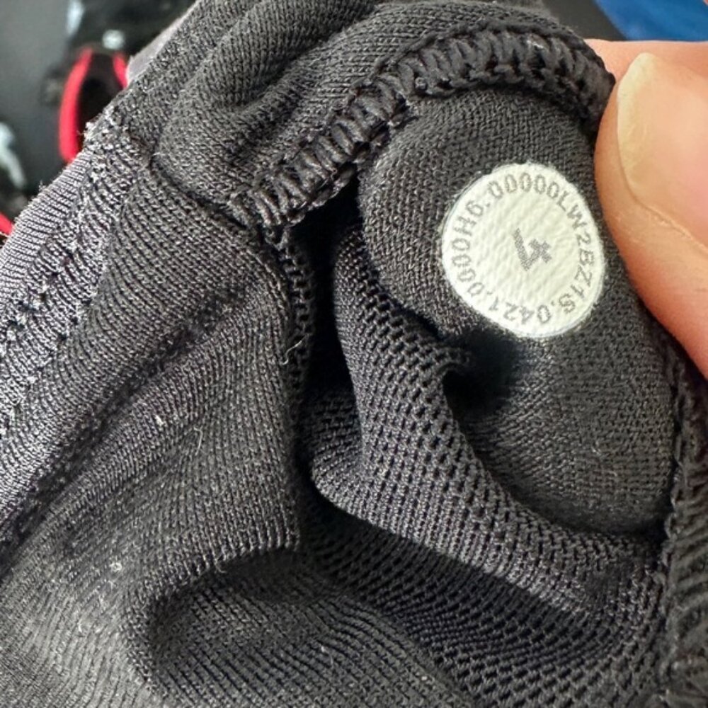 lululemon athletica Black High Neck Energy Sports Bra - Picture 4 of 4